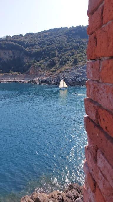 Elegante Appartamento La Spezia Centro المظهر الخارجي الصورة