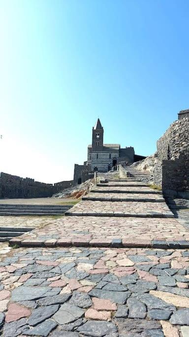 Elegante Appartamento La Spezia Centro المظهر الخارجي الصورة
